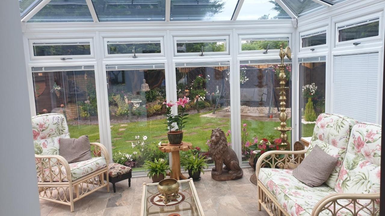 Ceylon Homestay グラスゴー エクステリア 写真