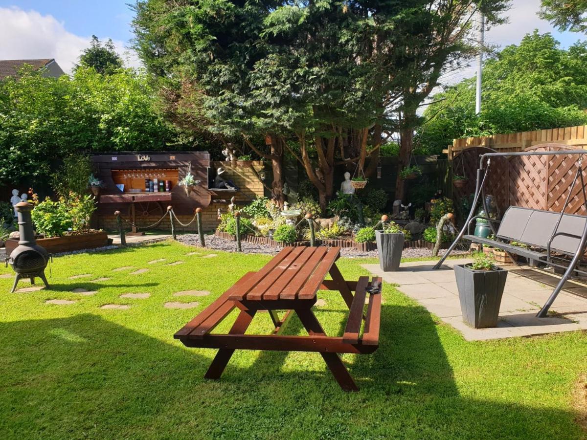 Ceylon Homestay グラスゴー エクステリア 写真